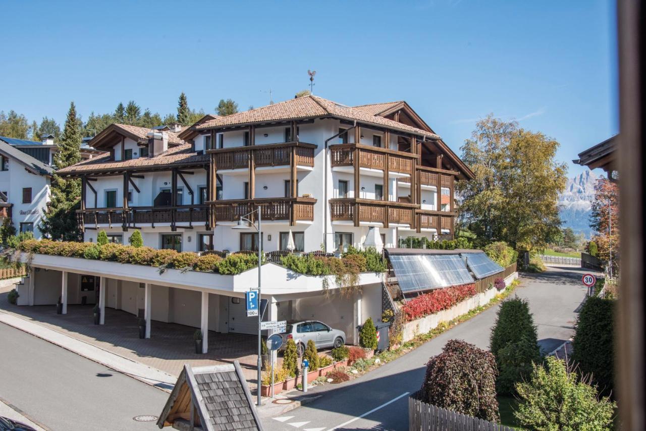 Apparthotel Feldhof - Living And Bistro 노바포넨테 외부 사진