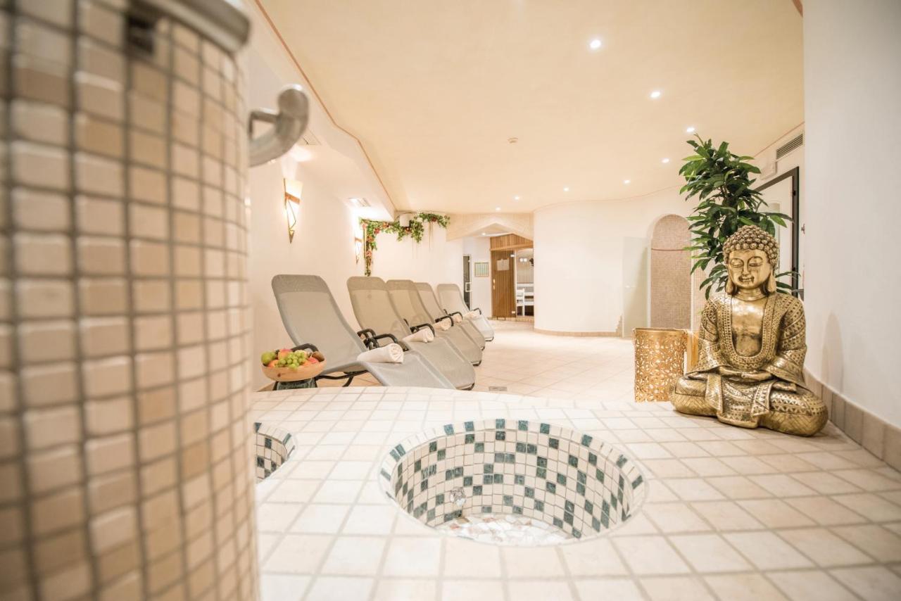 Apparthotel Feldhof - Living And Bistro 노바포넨테 외부 사진