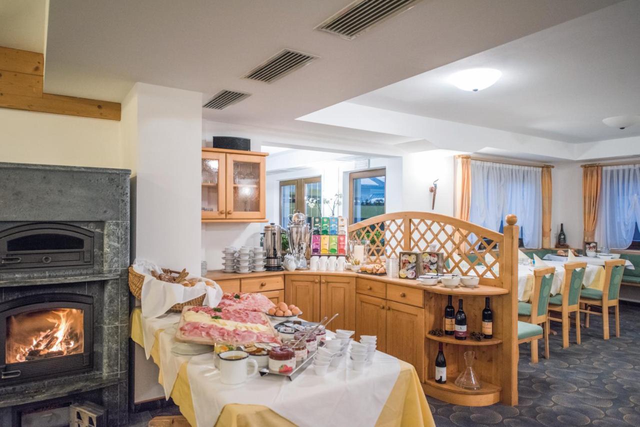 Apparthotel Feldhof - Living And Bistro 노바포넨테 외부 사진